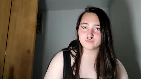 Snapshot of nonbinarybeauty20 chatting on October 15, 4:05 am nonbinarybeauty20 online show from October 15, 4:05 am