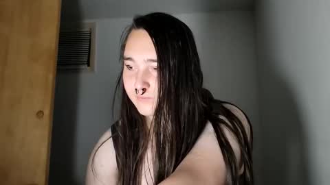 Snapshot of nonbinarybeauty20 chatting on October 21, 7:02 am nonbinarybeauty20 online show from October 21, 7:02 am