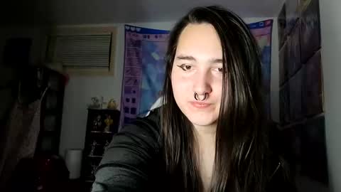 Snapshot of nonbinarybeauty20 chatting on January 4, 7:45 am nonbinarybeauty20 online show from January 4, 7:45 am