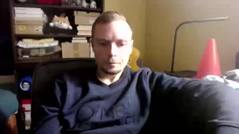 J. online show from February 22, 9:39 pm