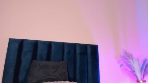 Nora Da Silva online show from October 22, 12:36 am