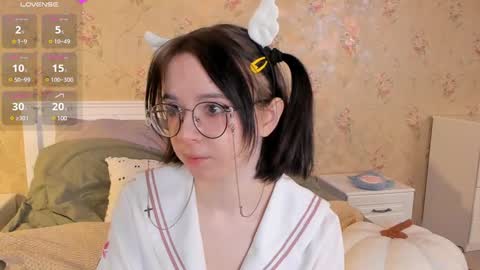 Nora Failure online show from December 19, 4:45 am