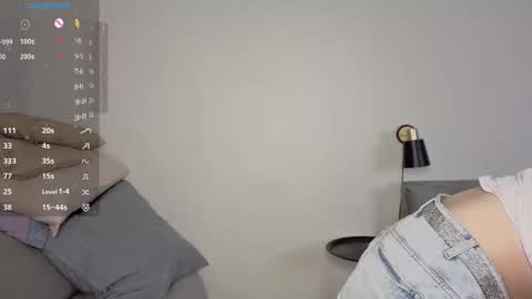 Elina online show from November 19, 10:25 am