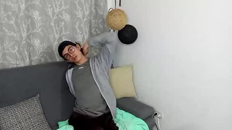 Norehg online show from October 21, 11:52 pm