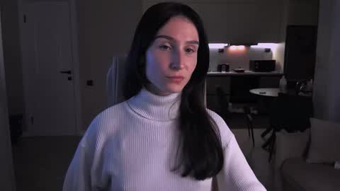 Hazel online show from November 4, 6:20 pm