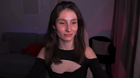 Hazel online show from December 18, 5:00 pm