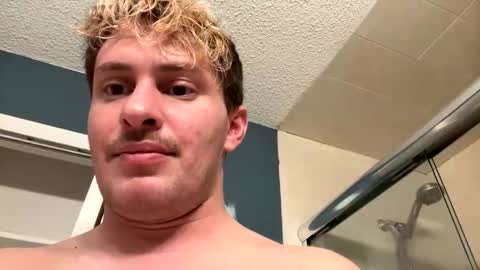 northofsouth_xxx online show from April 14, 8:34 pm