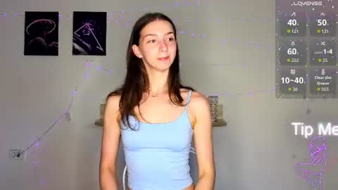 Hello My name is Helene NTMU  Finger up if u like what u see online show from July 26, 2:14 pm