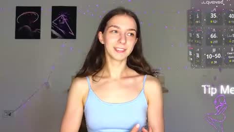 Hello My name is Helene NTMU  Finger up if u like what u see online show from July 7, 2:10 pm