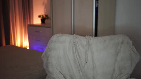 Tina online show from March 13, 6:55 pm