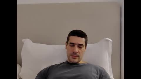 nothingnothing_01 online show from November 8, 1:47 pm