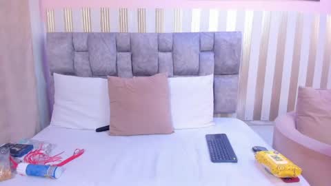 NOVA online show from April 14, 9:07 pm