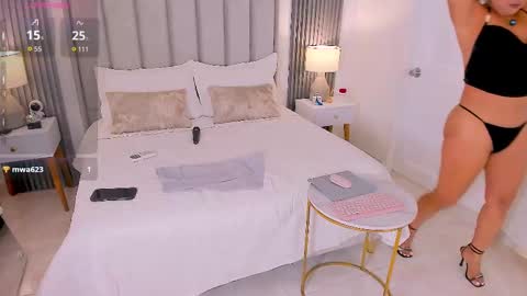 Andrea online show from November 14, 5:37 pm