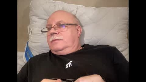 nukiss online show from January 2, 5:39 pm