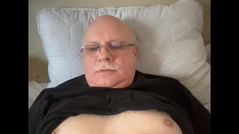 nukiss online show from January 9, 9:37 am