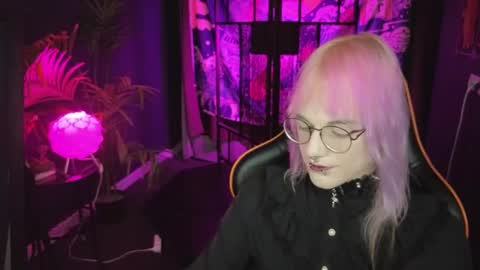 numbaka_ online show from March 10, 4:46 pm