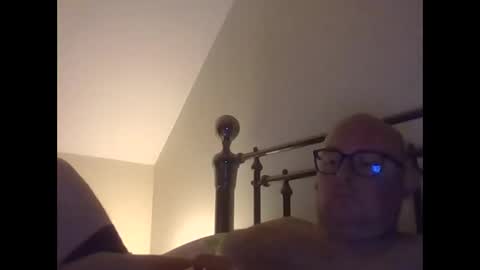 Andy West online show from April 11, 9:41 pm