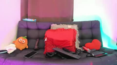 Nia online show from March 12, 6:18 am