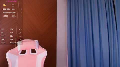 nyomi_moon online show from July 19, 8:33 pm