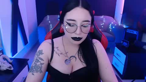 Nyx online show from July 28, 4:39 pm