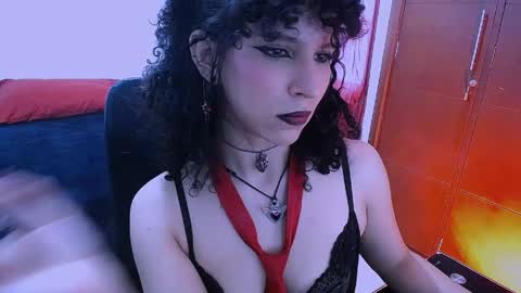 Nyxxei online show from April 8, 9:29 pm