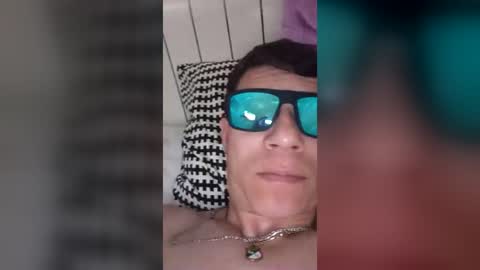 ocampojhon503 online show from July 10, 12:32 pm