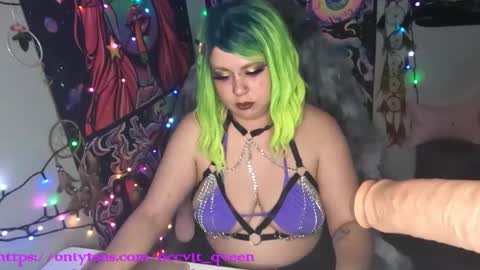 occvlt qveen online show from March 1, 12:28 am