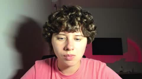 Evie online show from February 21, 3:04 pm