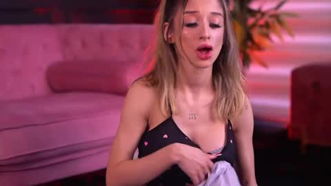 Odette online show from February 7, 10:29 am