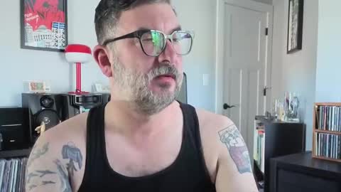 Office Dad online show from September 21, 7:07 pm