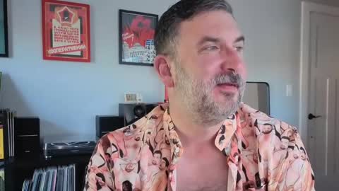 Office Dad online show from September 18, 9:30 pm