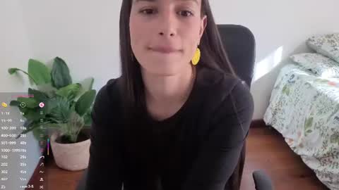 ohanna_ online show from August 2, 9:27 pm