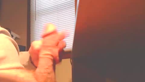 ohioguy64 online show from December 18, 12:44 pm