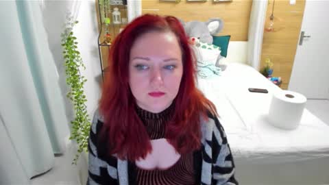 OhLadyPlease online show from December 21, 12:06 am