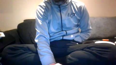 TheDee online show from December 10, 5:11 pm