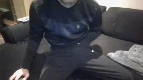 TheDee online show from December 8, 4:07 pm