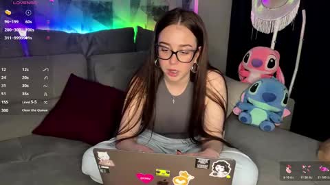 Nikki online show from November 16, 9:39 pm