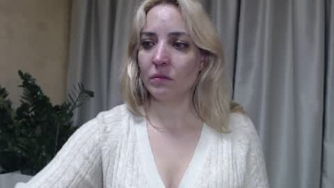 Mari online show from October 14, 6:11 pm