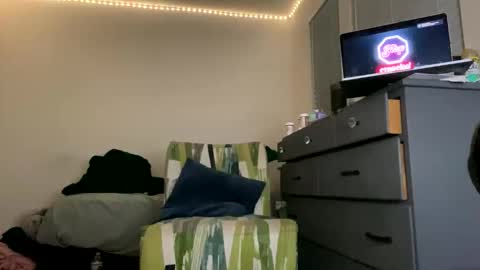 W online show from February 26, 12:03 am