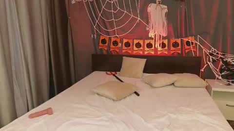 Ami online show from October 26, 9:58 pm