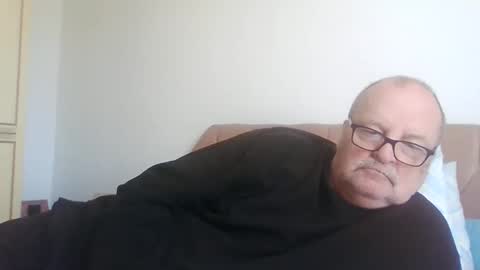 old_fkrr_ online show from April 2, 11:06 am