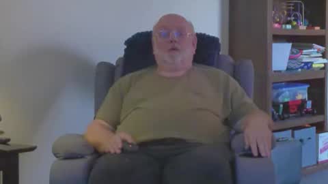 old_guy111 online show from May 17, 12:42 am