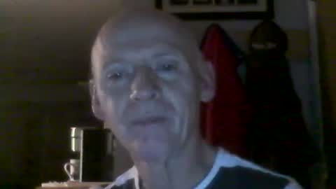 oldbuthorny62 online show from October 26, 5:19 am