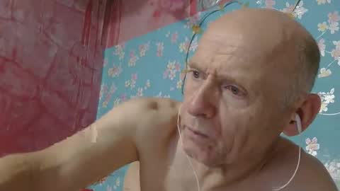 oldbuthorny62 online show from April 13, 8:51 am