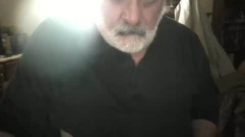 oldcockforyngladies online show from December 24, 6:17 pm