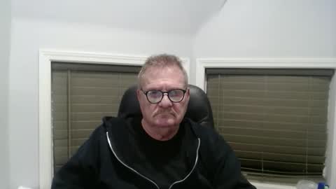 oldguybigd online show from December 16, 4:41 am