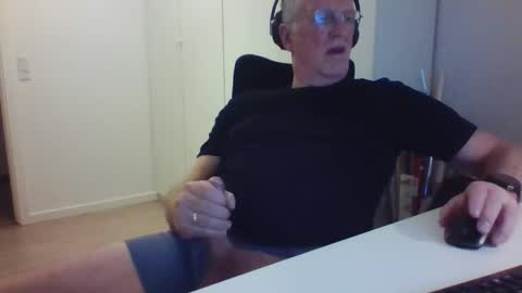 oldth online show from March 1, 10:21 pm