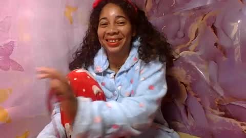olinaa online show from July 2, 5:45 am