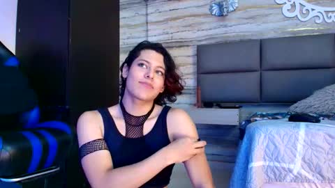 Oliver  online show from December 20, 1:23 am