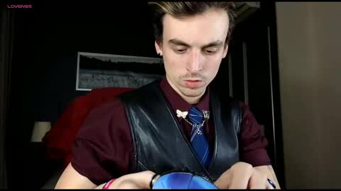 Snapshot of oliver__martinez chatting on October 23, 8:53 pm OLIVER MARTINEZ online show from October 23, 8:53 pm